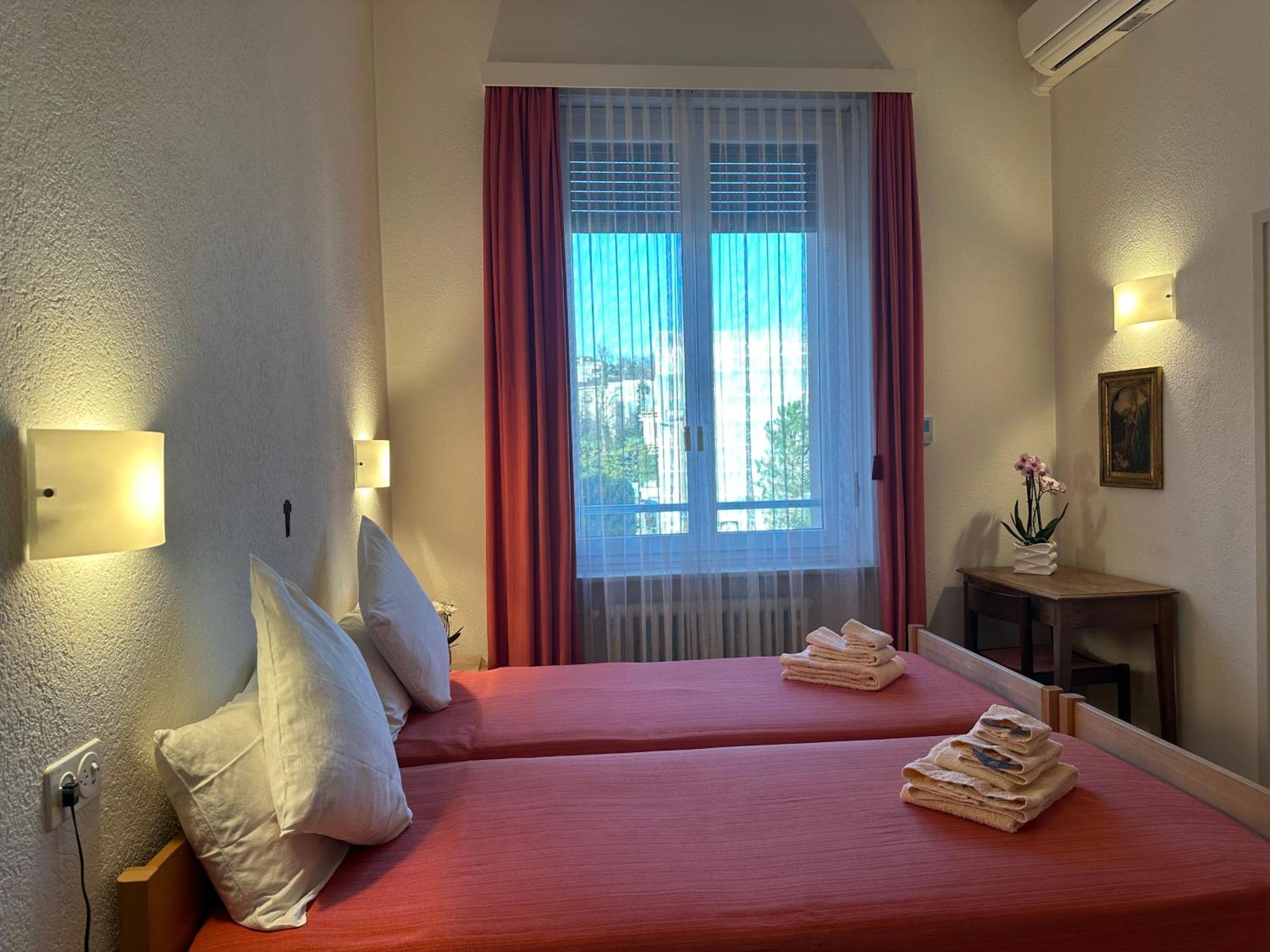 Casa Santa Birgitta Hotell Lugano Exteriör bild