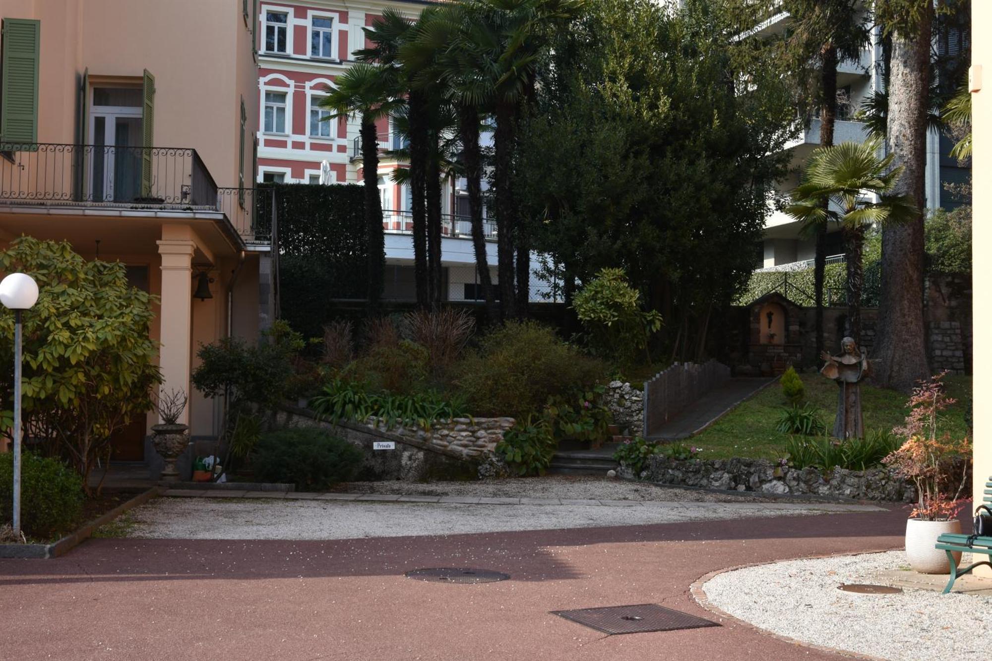 Casa Santa Birgitta Hotell Lugano Exteriör bild