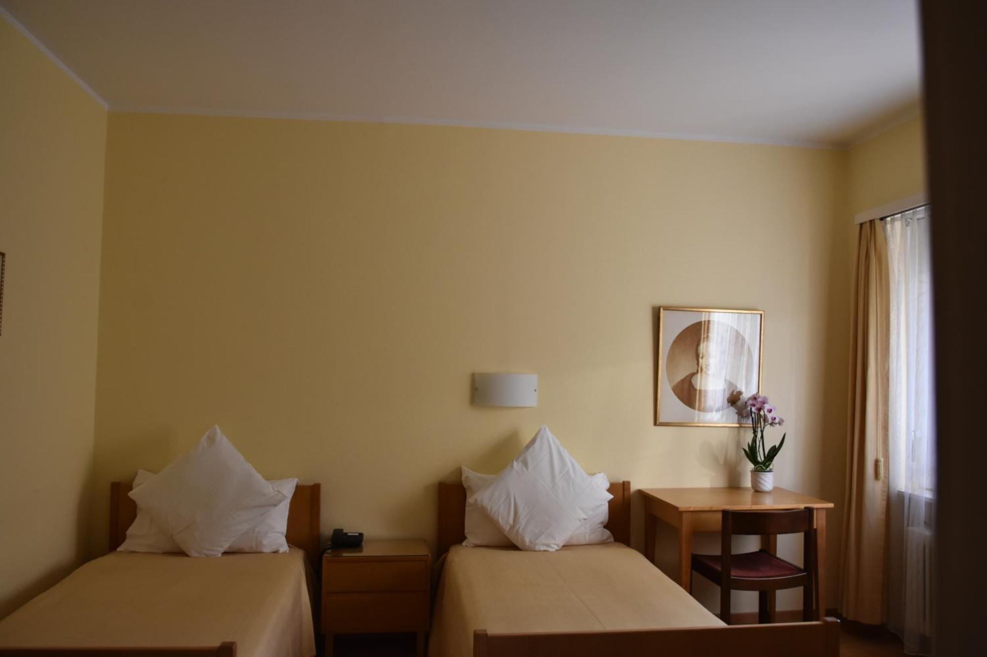Casa Santa Birgitta Hotell Lugano Exteriör bild